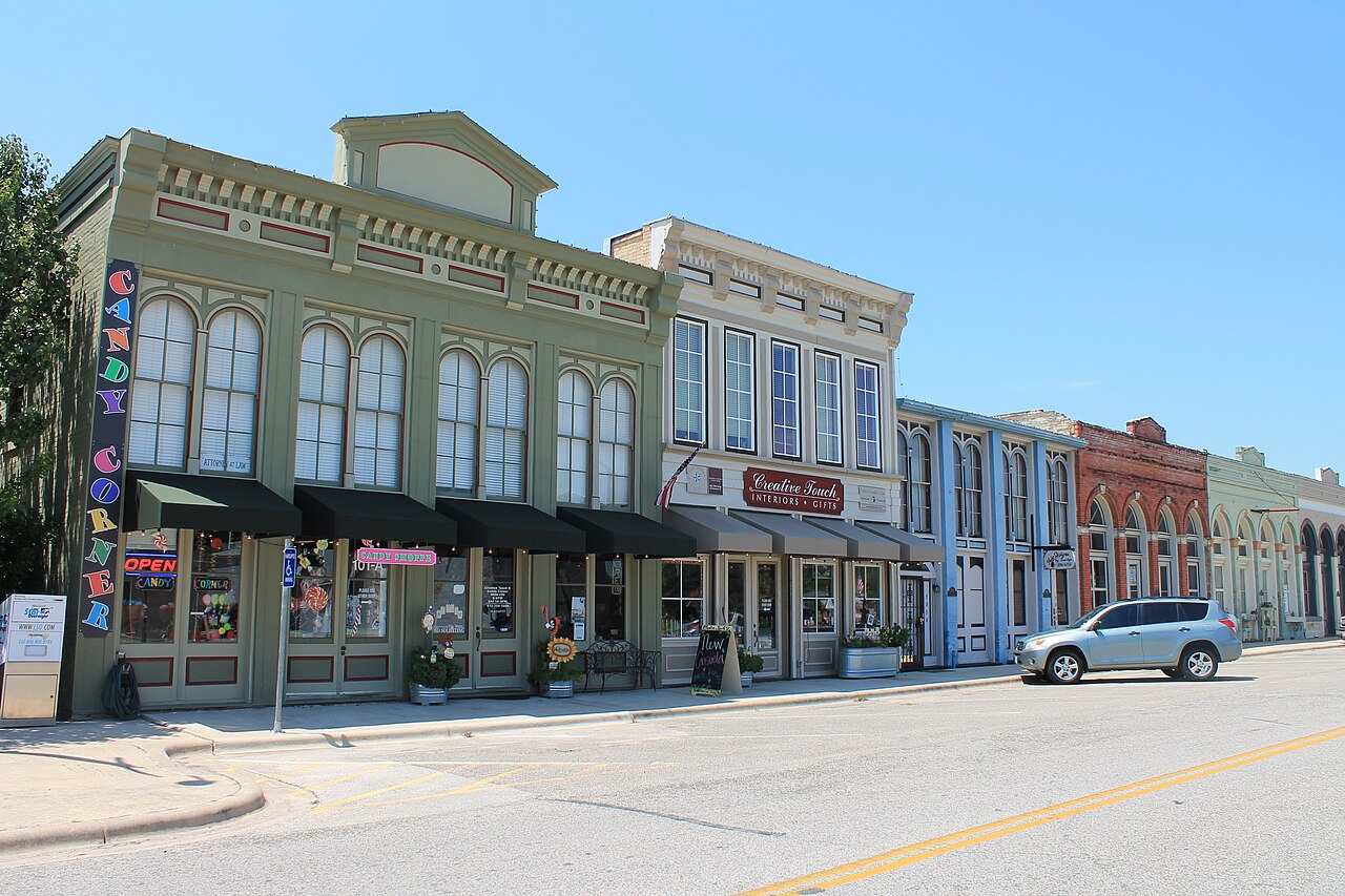 Hutto, TX neighborhood served by Austin Moving Services