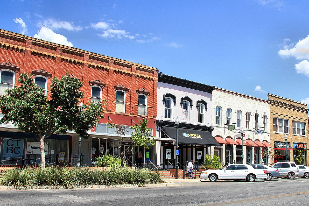 San Marcos, TX neighborhood served by Austin Moving Services